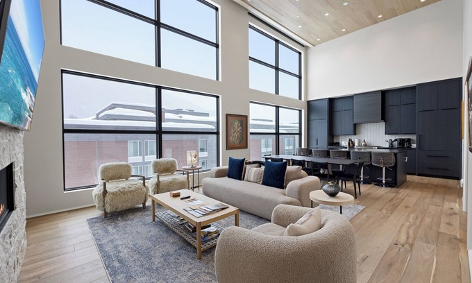 Jackson Condo | Elite Jackson Getaway & Apres-ski Lounge with Fireplace, Mtn Views & Hot Tub