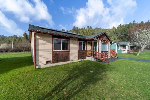 Orick House | Elk Meadow Cabins 15A Lady Bird Suite