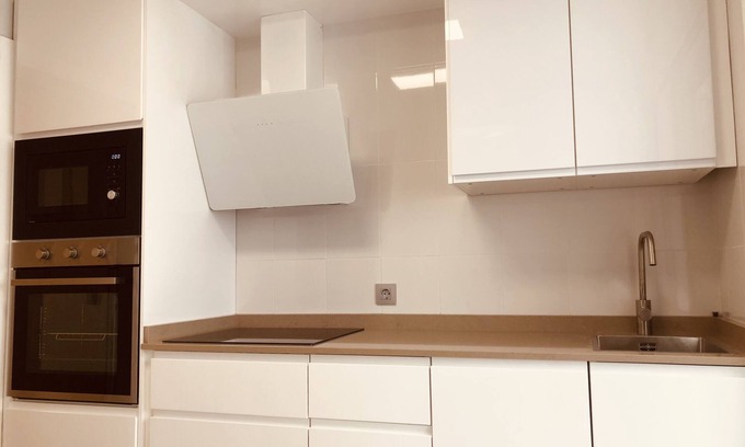 Vigo Apartment | elliptical square