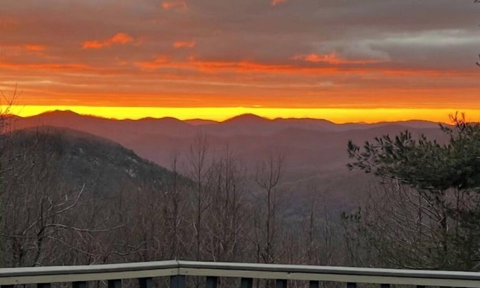 Roseland House | Elson's Overlook