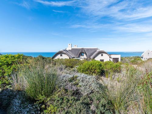 Boggoms Bay Villa | Elysian Bay Cottage