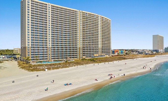 Panama City Beach Condo | Emerald Beach by Southern Vacation Rentals
