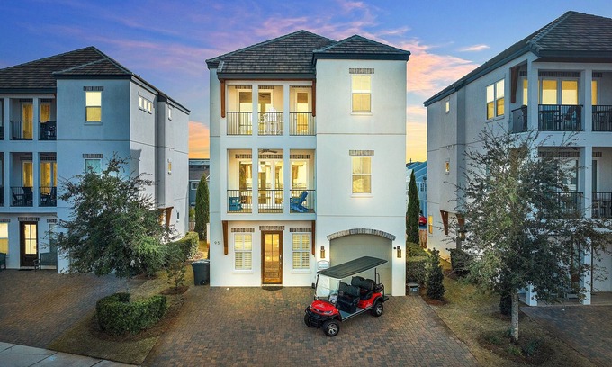 Miramar Beach House | Emerald Dream: Free golf cart, Walk to beach, Heated pool, Game room