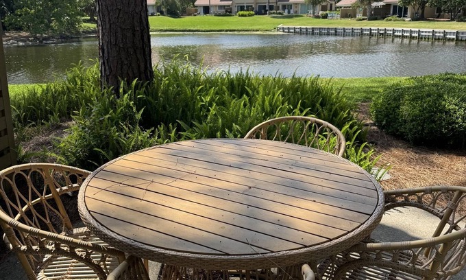 Sandestin House | Emerald Haven - NEW! Lakefront, Pool, Golf Cart