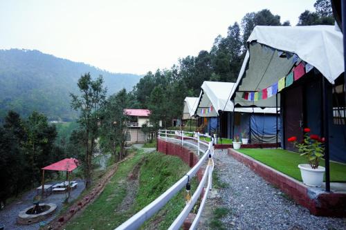 Mukteshwar Hotel | Emerald Woods Mukteshwar