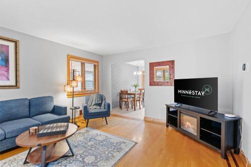 Lowry Hill House | Emerson House