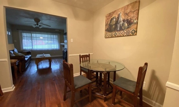 Lexington House | 'Emmett' - 2 Bedrooms Just Off I-75!