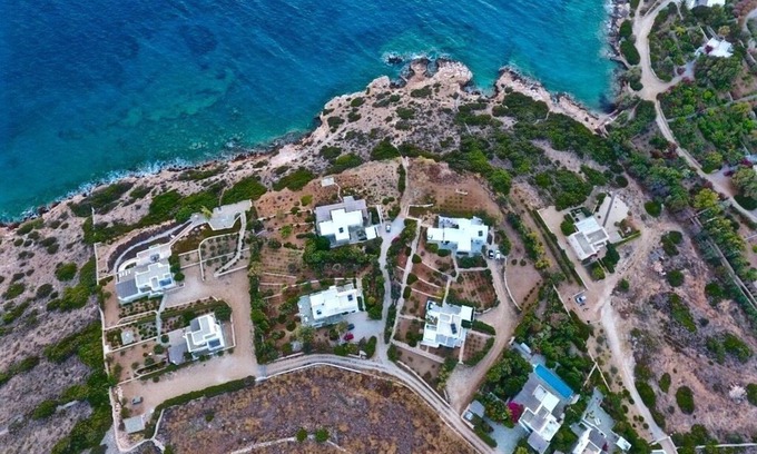 Nea Cryssi Akti Villa | En Bord de Mer, Entre Vignes et Oliviers
