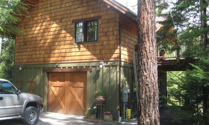 Bigfork House | Enchanted Romantic Get-away Or Small Family Destination