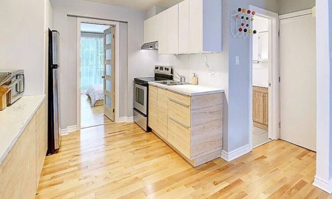 Gay Village Apartment | Enchanting 2-bedroom apartment with AC in vibrant Montréal