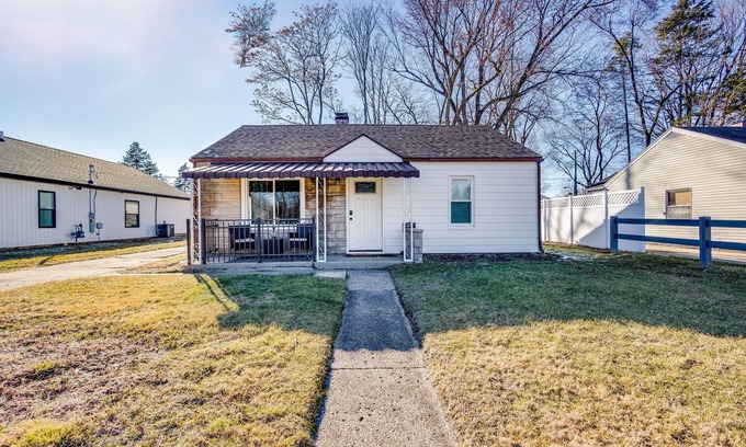 Wooded Estates House | End Zone Escape<>2BR house 1 mile to ND Stadium!