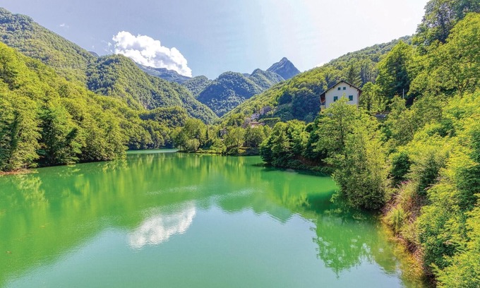 Barga House | Enjoy a relaxing holiday in the midst of the idyllic Tuscan countryside.