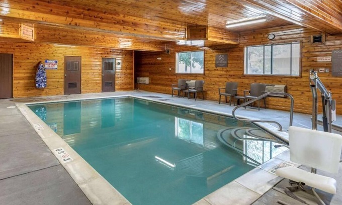 Wheat Ridge Apartment | Enjoy convenient, modern amenities in Wheat Ridge