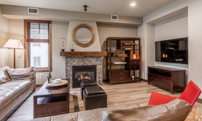 Woodwinds House | Enjoy Fall in Mammoth Lakes! Townhome with 2 Private Decks, Hot Tub, Fireplace and Grill!