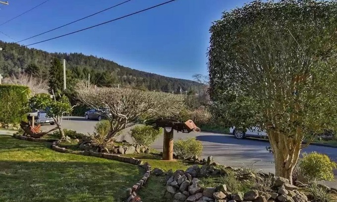 Bertsch-Oceanview House | Enjoy Majestic Redwoods and Stunning Beaches