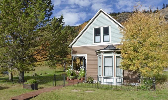 Silverton House | Enjoy some R & R at this historic cottage in the best neighborhood in town!