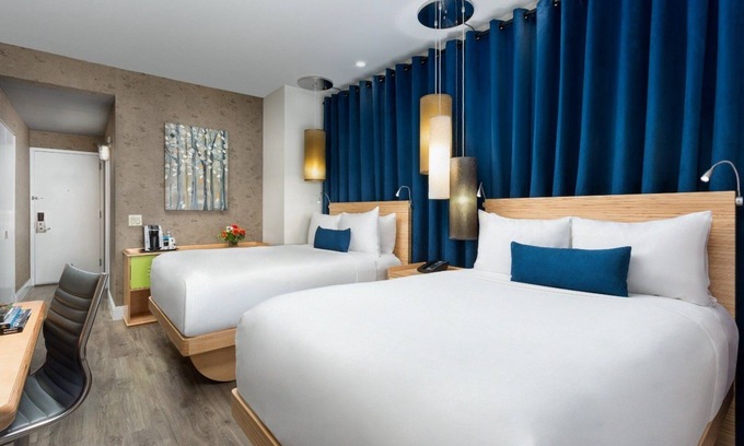 Central Park West Hotel | Enjoy The City Life In The Heart Of NYC! Pet-friendly, Onsite Bar