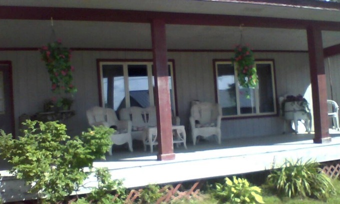 Lupton House | Enjoy the natural splendor and outdoor thrills in the quaint town of Lupton, MI.