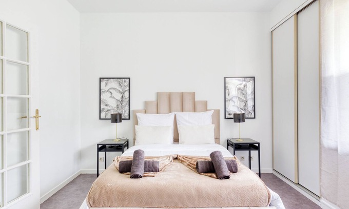 Charenton-le-Pont Apartment | Enjoyable apartment with Parking and WiFi in Charenton-le-Pont