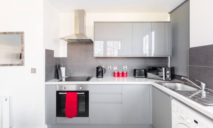 Perry Barr Apartment | ENTIRE 1 BEDROOM APARTMENT IN PERRY BARR FREE PARKING (commonwealth games 2022)