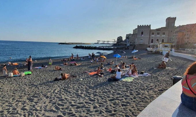 Acquasanta House | Entire apartment located 30 meters from the sea