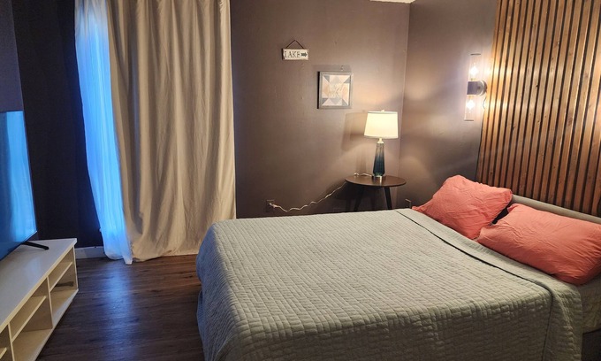 Ellendale Apartment | Entire Apartment with smart lock. Flex entry