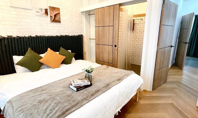 Talat Yot Apartment | Entire floor,Decorated cozy home, near Grand Palace