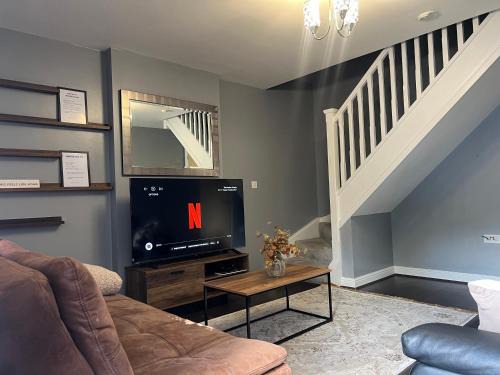 Manchester Apartment | Entire Home in Middleton, Manchester