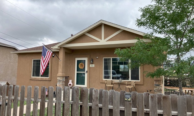 Monument House | Entire home in Palmer Lake, CO
