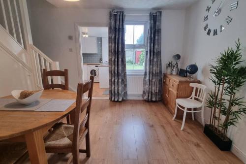 Willesborough House | Entire House With Garden & Parking Nr Ashford Int