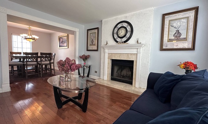 Round Lake Beach House | Entire Lake Villa Home!