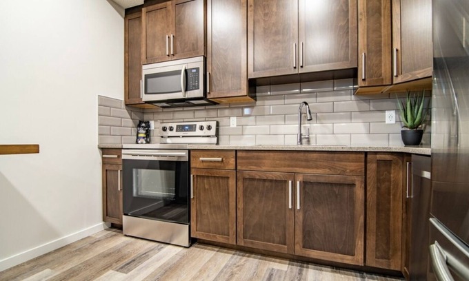 Red Deer House | Entire luxury basement suite in Liberty Landing.