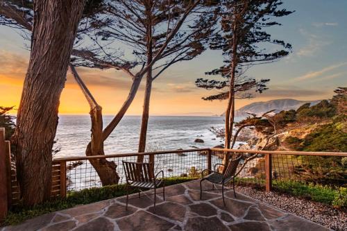 Montara House | Entire Private Coastal Retreat - Spectacular Ocean Views wHot Tub