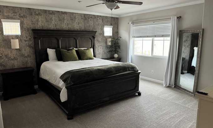 Moreno Valley House | Entire town home close to shopping and hospital.