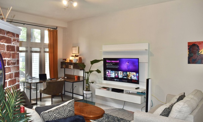 Atlanta Apartment | Entire Vibrant Artist Studio in Heart of Atlanta
