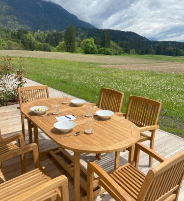 Hermagor-Pressegger See Apartment | Entspannen im Holzchalet mit Panoramablick, Ruhe und Infrarotsauna