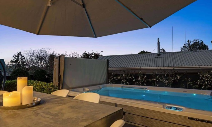 Lynmore House | Epic Escape | Huge Swim Spa & 2min to the Forest