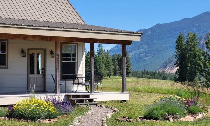 Kalispell House | Epic Views - Peaceful, Eco-friendly Home - 30 Minutes to Glacier National Park