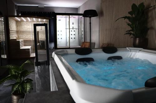 Zollberg Apartment | Erholung im Privaten SPA