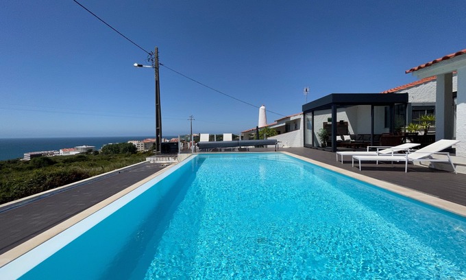 Mafra Villa | ERICEIRA HILLS- DE LUXE VILLA WITH HEATED POOL AGAINST THE ATLANTIC
