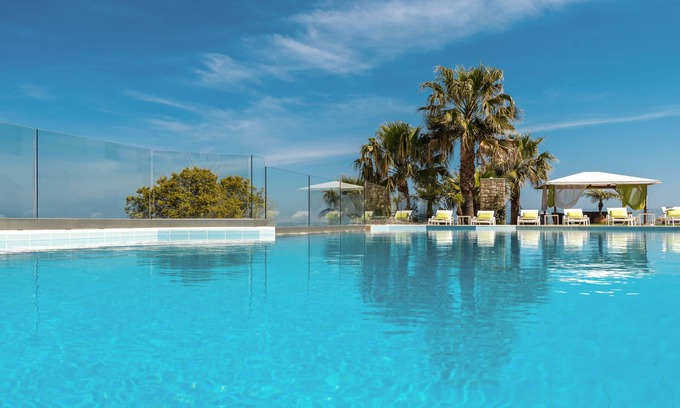 Akrotiri House | Erietta Aparthotel