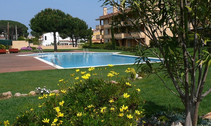 L'Escala Apartment | Escala Riells Blau 202: 1st in quiet residence, swimming pool, children's games, BBQ