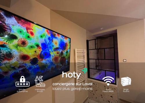 Laval Apartment | ESCAPADE Sereine - Studio Balnéo à Laval