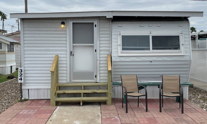 Weslaco House | Escape The Stress at Magoo's Magic Valley pet's ok! Cozy 1/1 house in RV resort!