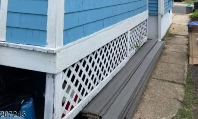 Highlands House | Escape to a charming seaside town of Highlands, NJ in this cozy bungalow studio!