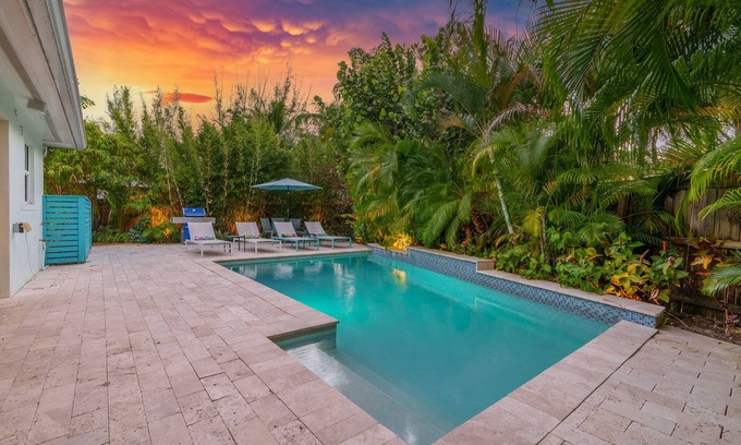 Wilton Manors House | Escape to Paradise: Experience Luxury and Serenity - 3/2 Heated Pool Home