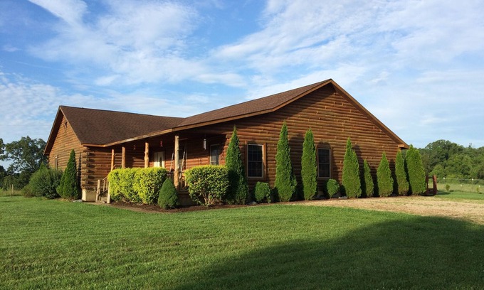 Bourbon Cabin | Escape to PARADISE on 10 sprawling acres in which to do anything you please!