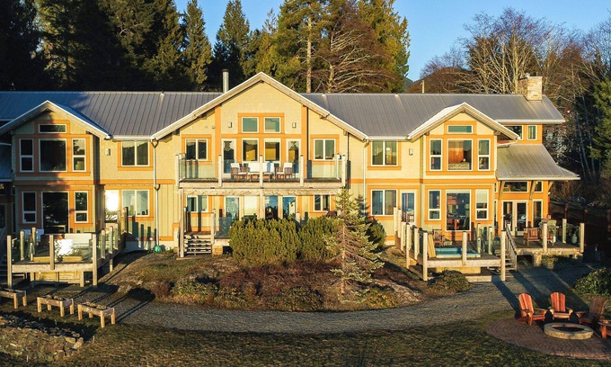 Tonquin Beach House | Escape To The Westcoast