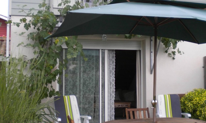 Lacanau-Ocean Villa | Escape to this beautiful setting for beaches, lakes, golf, walking, cycling.
