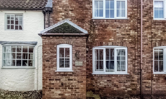 Scawton Cottage | Escape to this wonderful holiday cottage in Helperby, North Yorkshire.